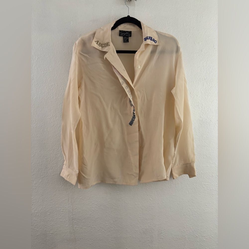 Suzelle Vintage 100% Silk Beige Embroidered button down blouse size 6